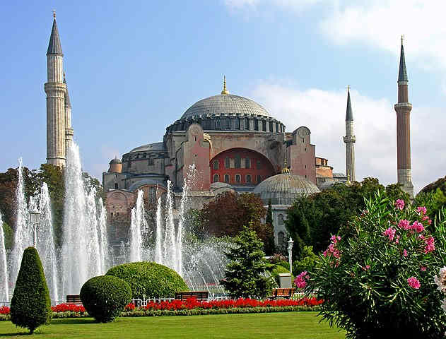 By Dennis Jarvis from Halifax, Canada - Turkey-3019 - Hagia Sophia, CC BY-SA 2.0, https://commons.wikimedia.org/w/index.php?curid=23450307